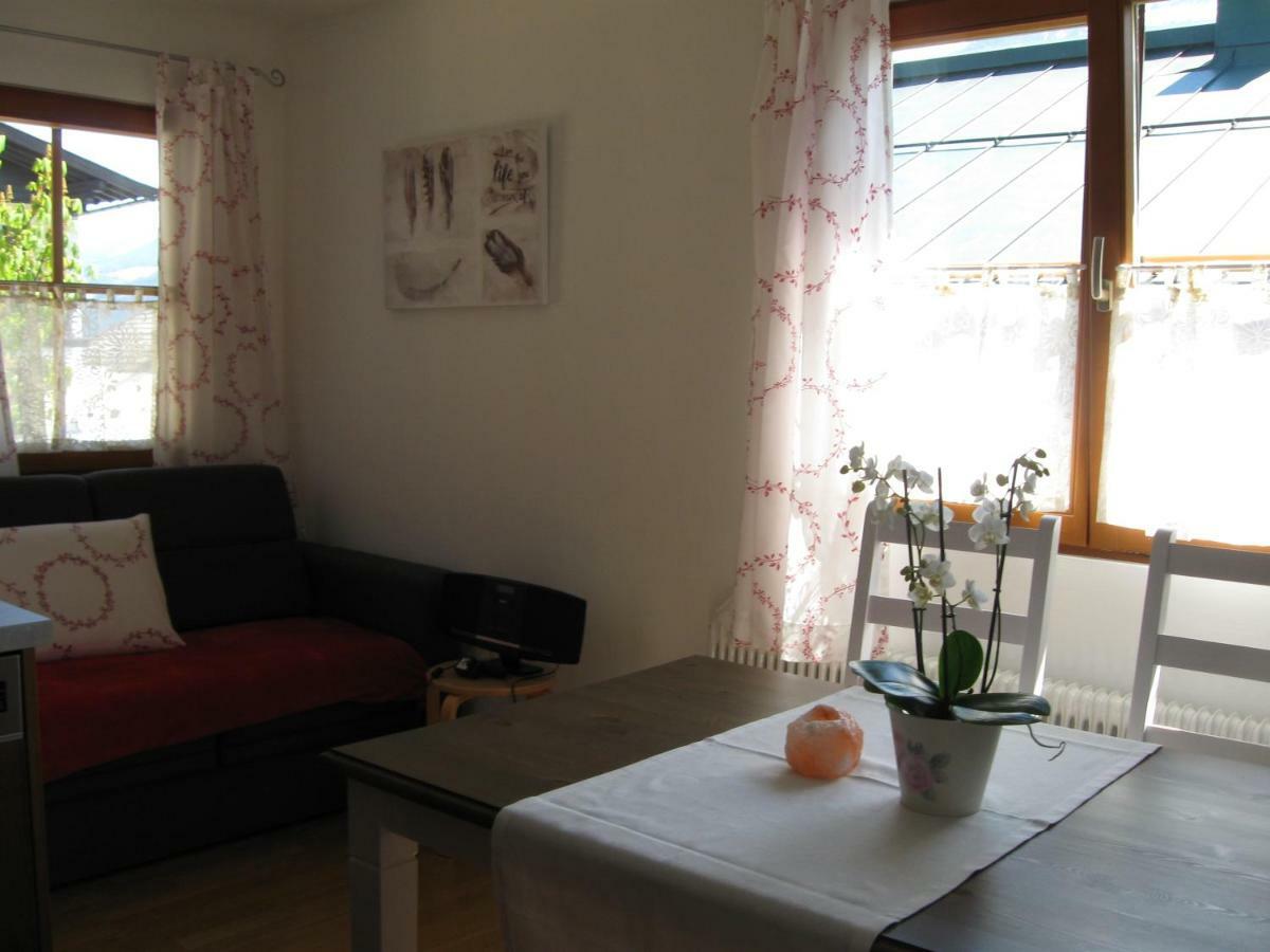 דירות אוטנדורף Haus Am Dorfplatz מראה חיצוני תמונה