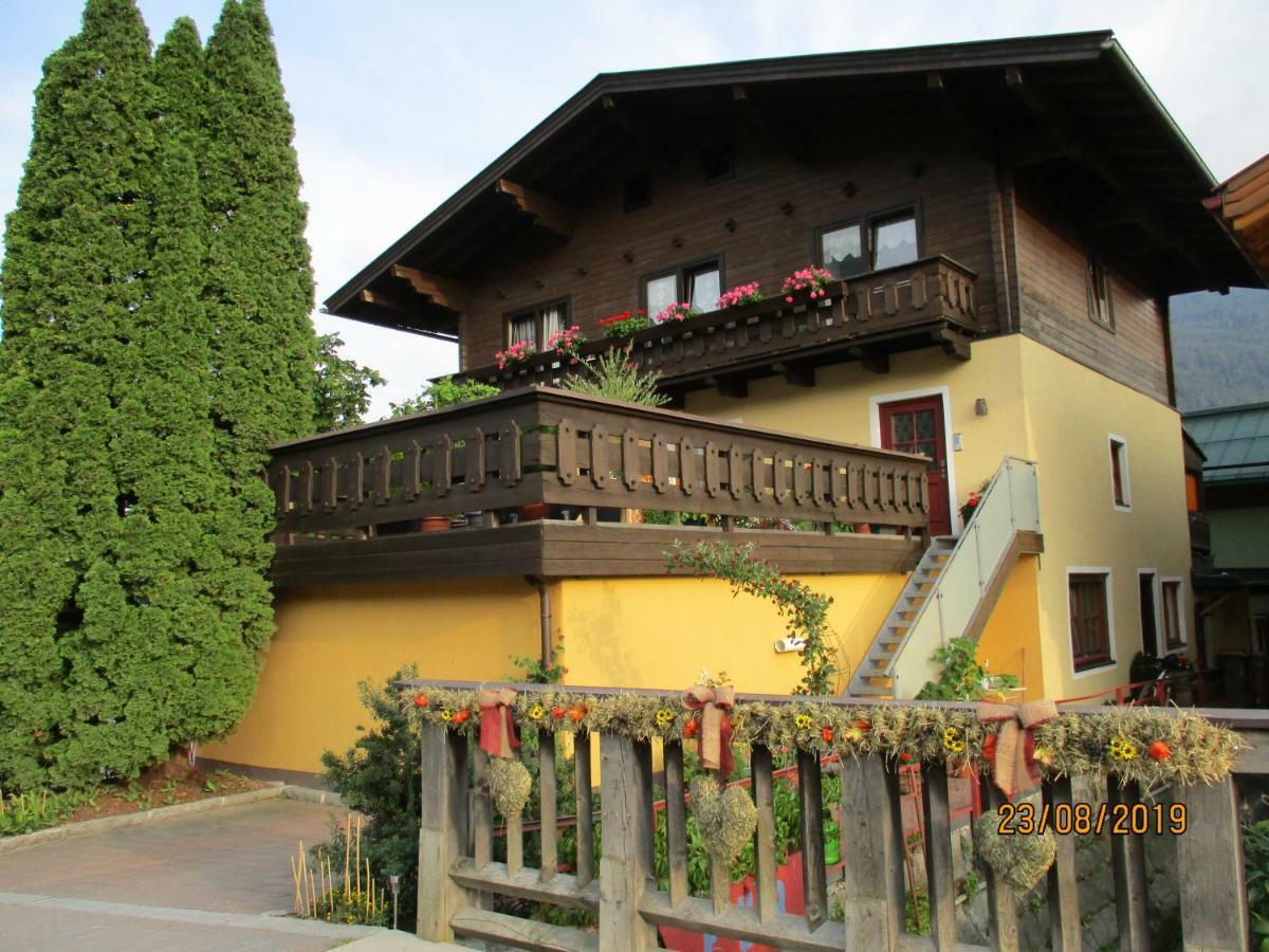 דירות אוטנדורף Haus Am Dorfplatz מראה חיצוני תמונה